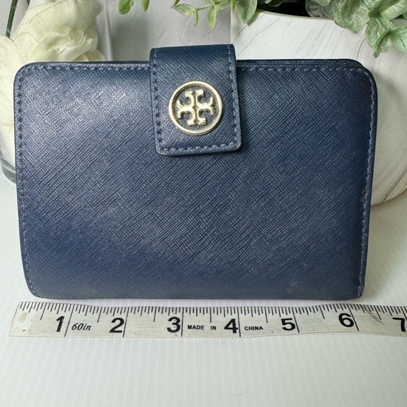 Tory Burch Blue Leather Wallet with Gold Logo - Picture 3 of 7